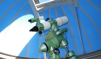専用天体望遠鏡